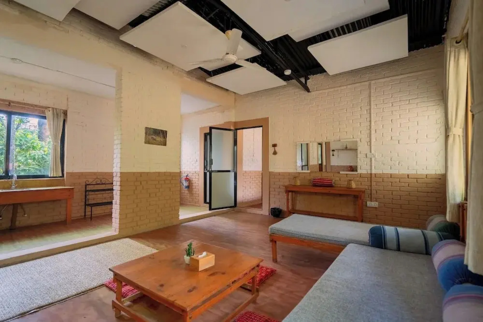 Nana Jungle Resort Near Chitwan National Park