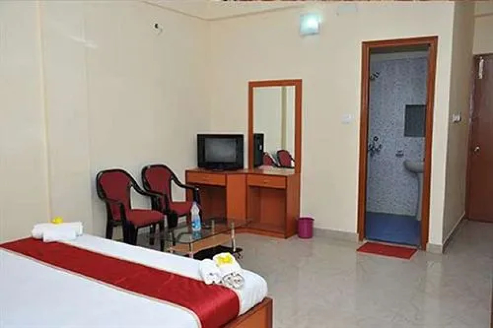 United 21 Beach View, Mandarmoni