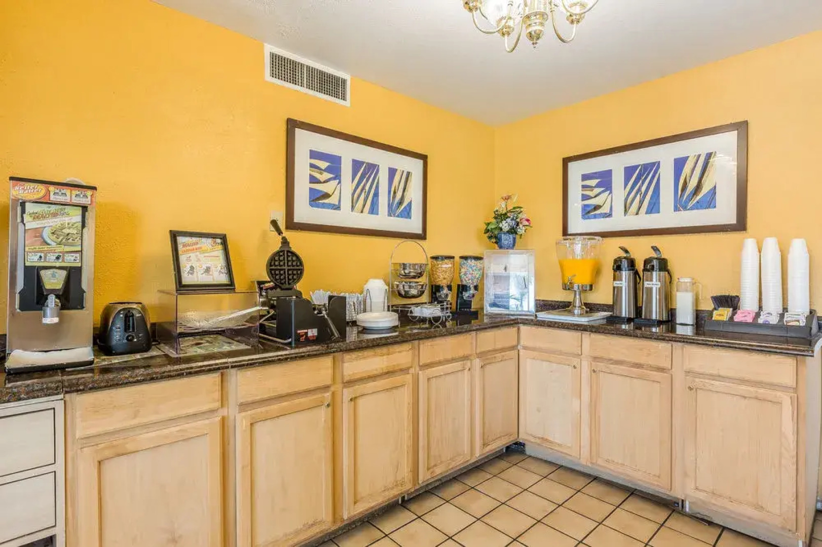 Econo Lodge I-5 at Rt. 58