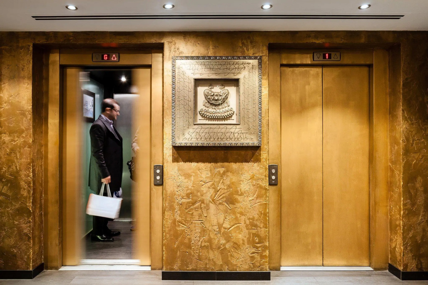 60 Hyde Park Gate Hotel