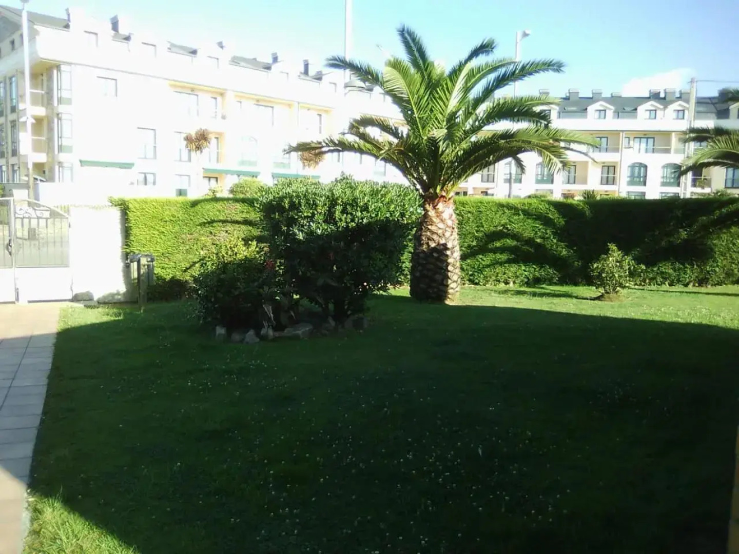 Urbanización a 100 metros de la playa