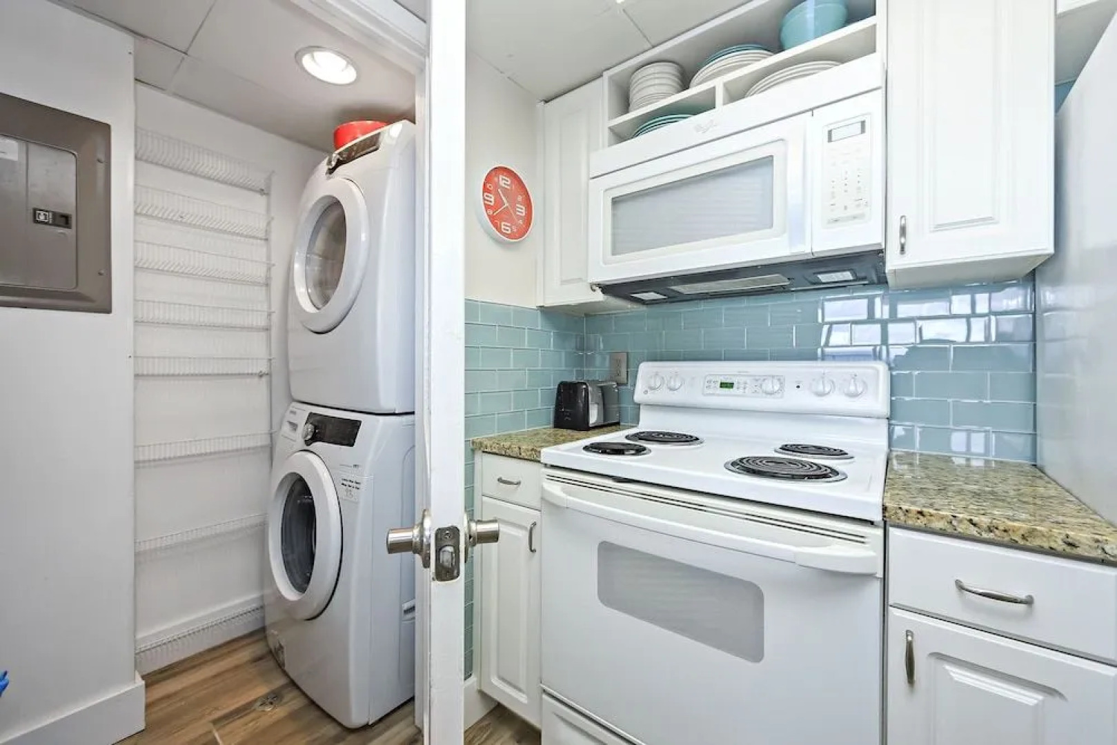 Long Beach 4 705 646546 by RedAwning