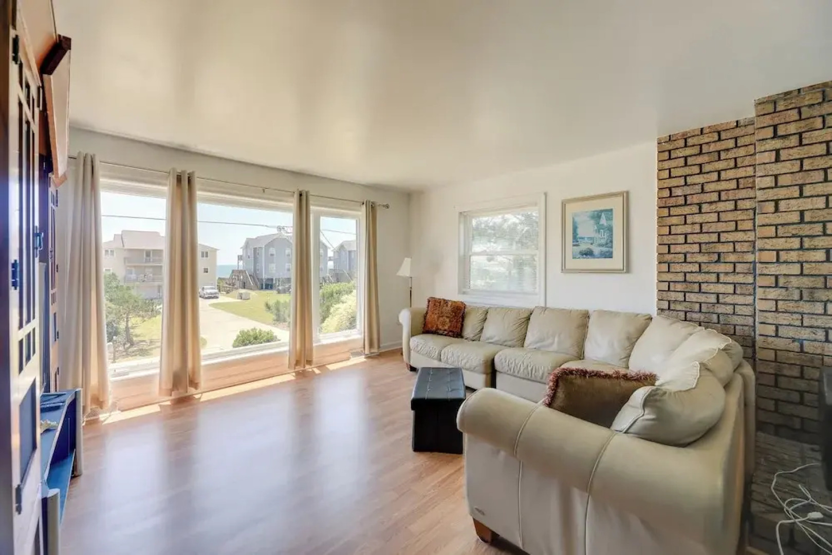 'west of the Moon' Ocean Apt w/ Beach Access!