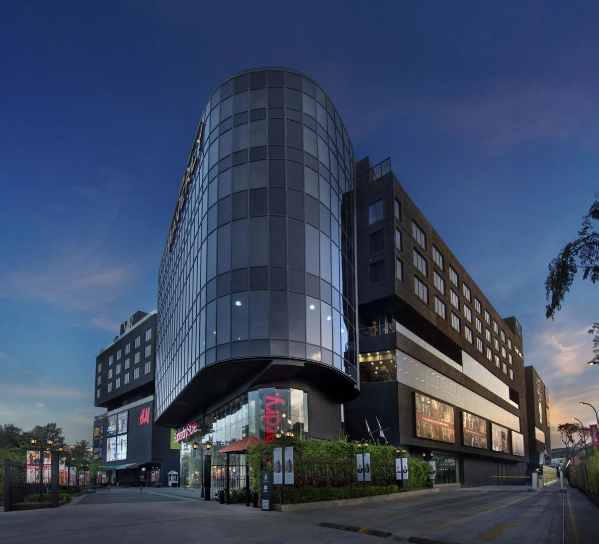 The Waverly Hotel & Residences