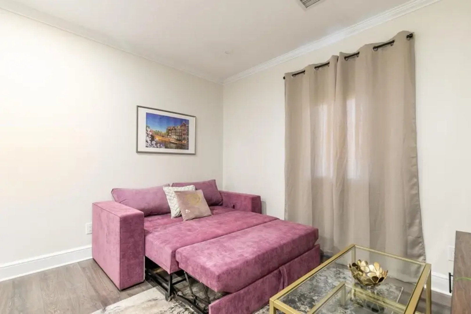 Rideau 1Bd Apartment Balcony Free Parking 2