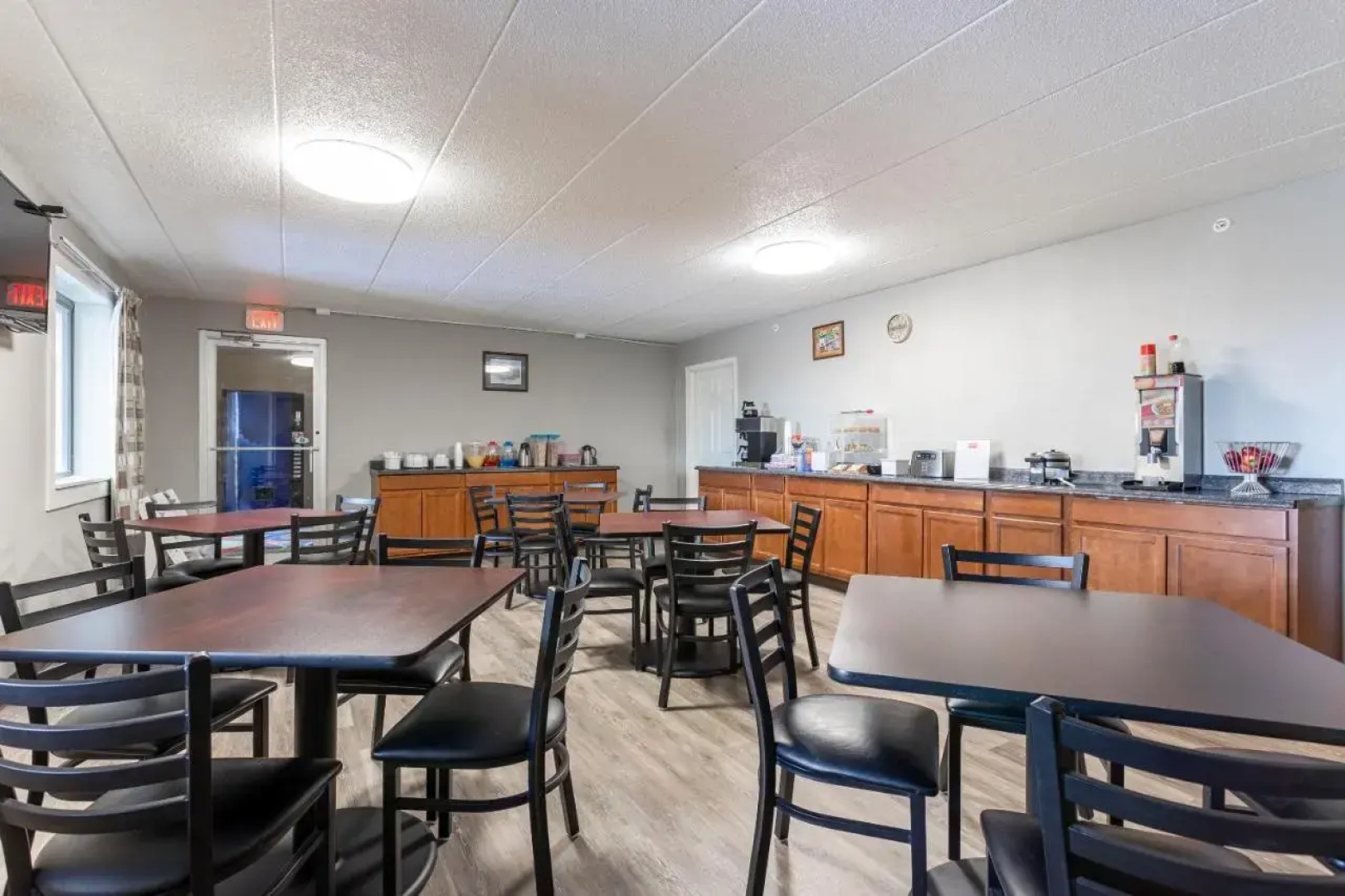 Americas Best Value Inn - Monroe City
