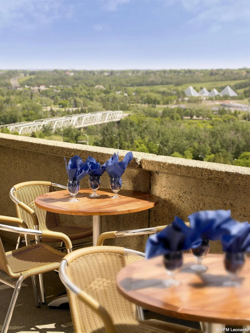 Coast Edmonton House Hotel