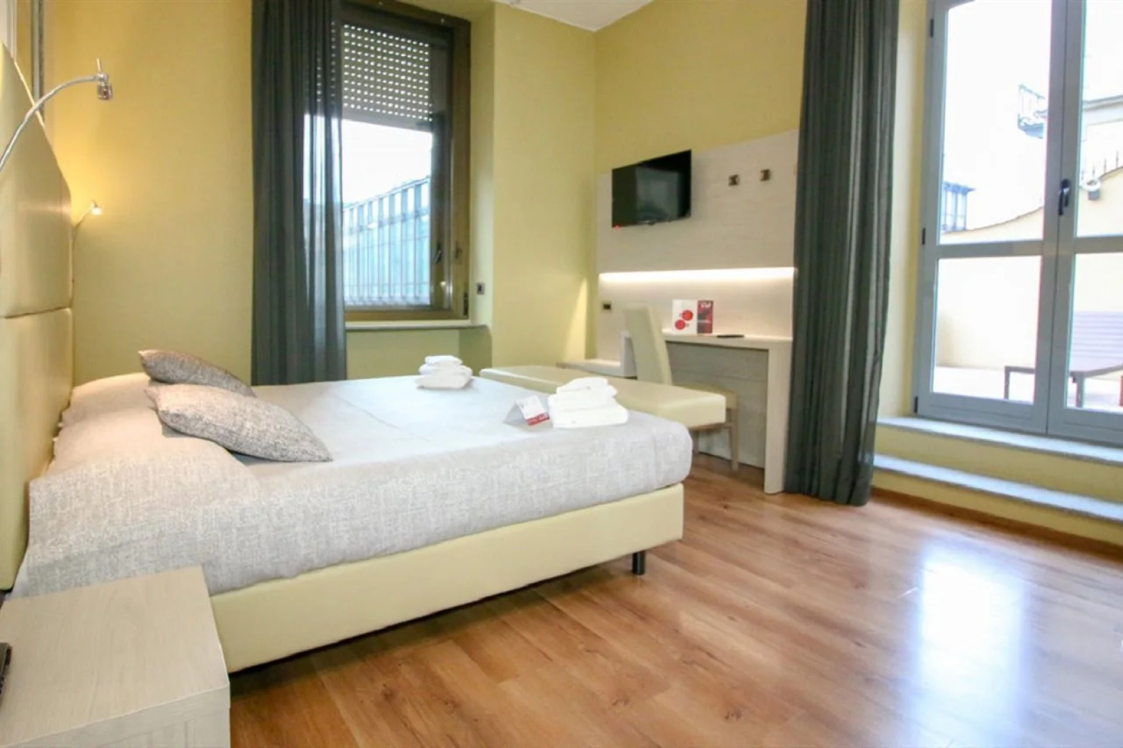 Отель Diplomatic