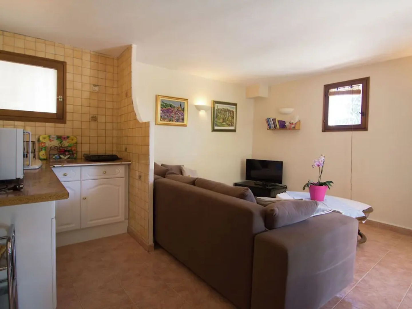 Apartment in a Villa With Shared Pool in La Ciotat, 5 min From the Beach!