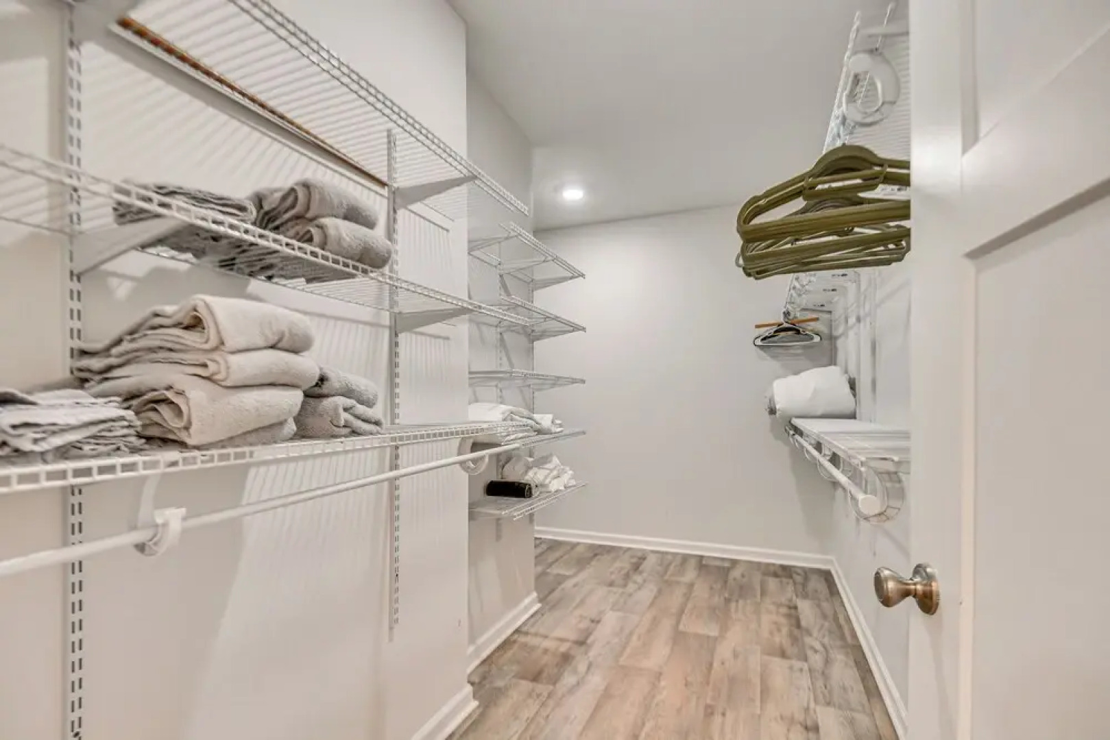 Pet-friendly Georgia Apartment: 8 Mi to Athens!