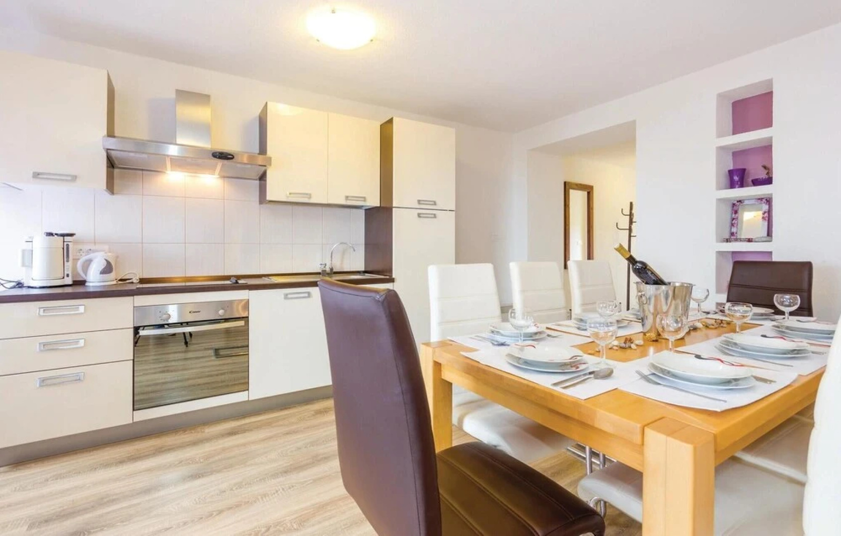 Amazing Home in Medveja with Hot Tub, WiFi & 4 Bedrooms