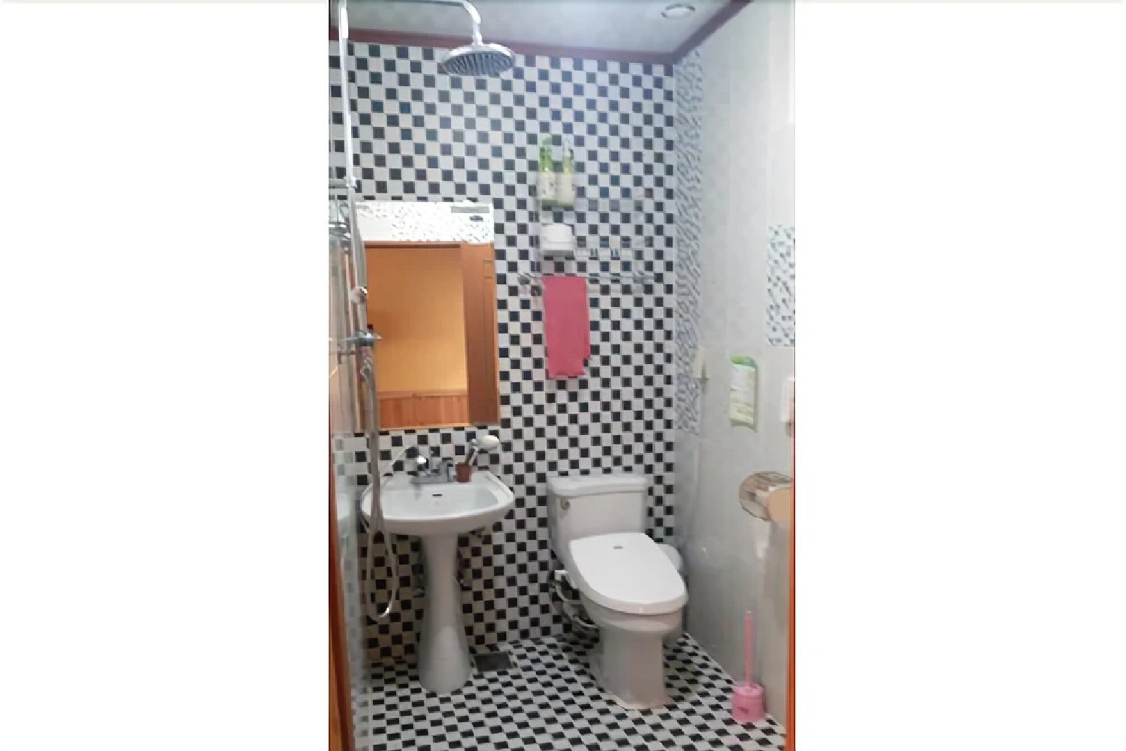 Hadong Inside the Scene Pension