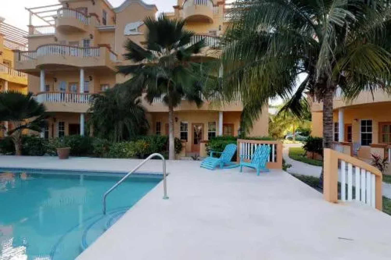 Lake Villas