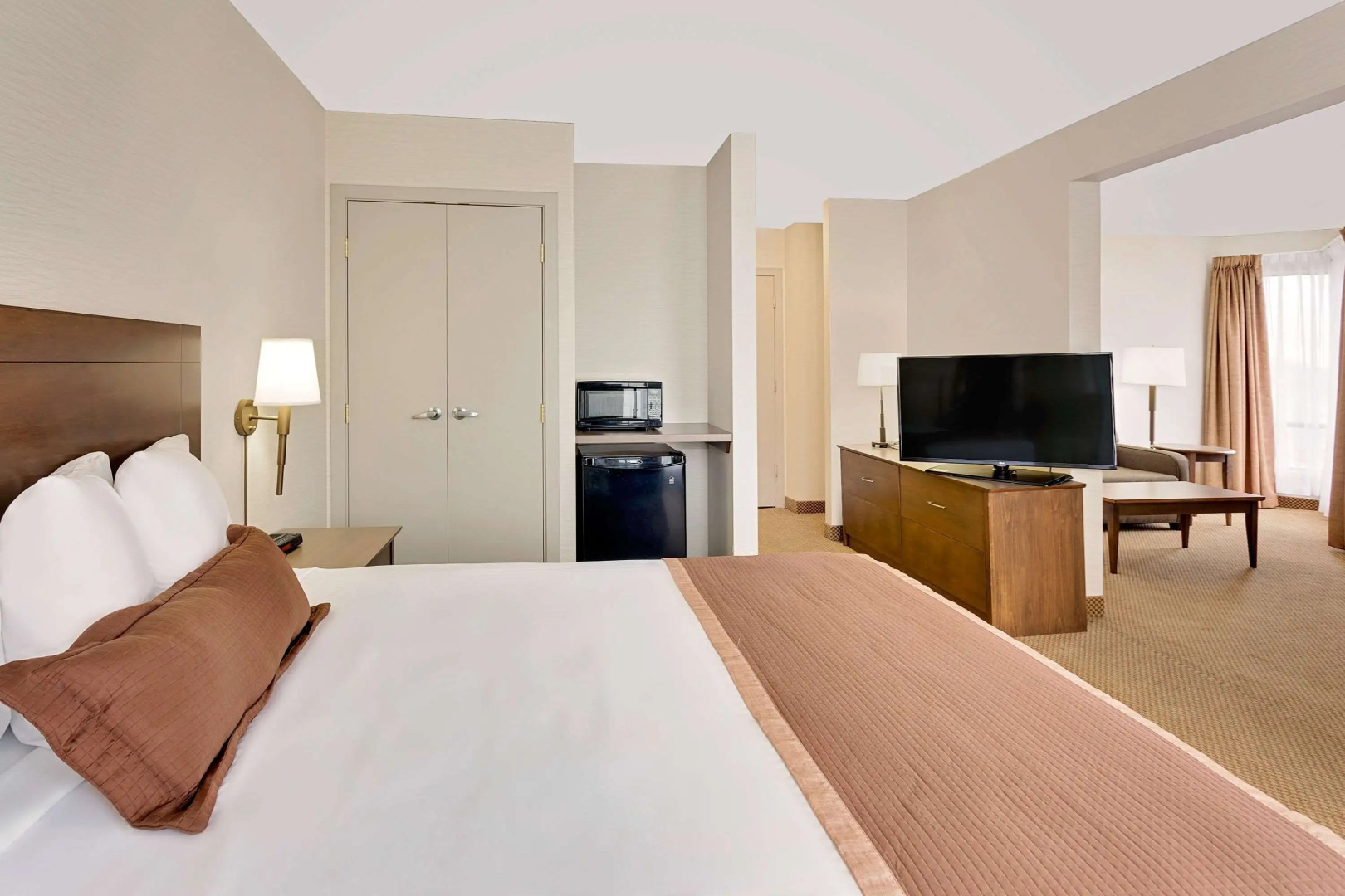 Ramada by Wyndham Kamloops