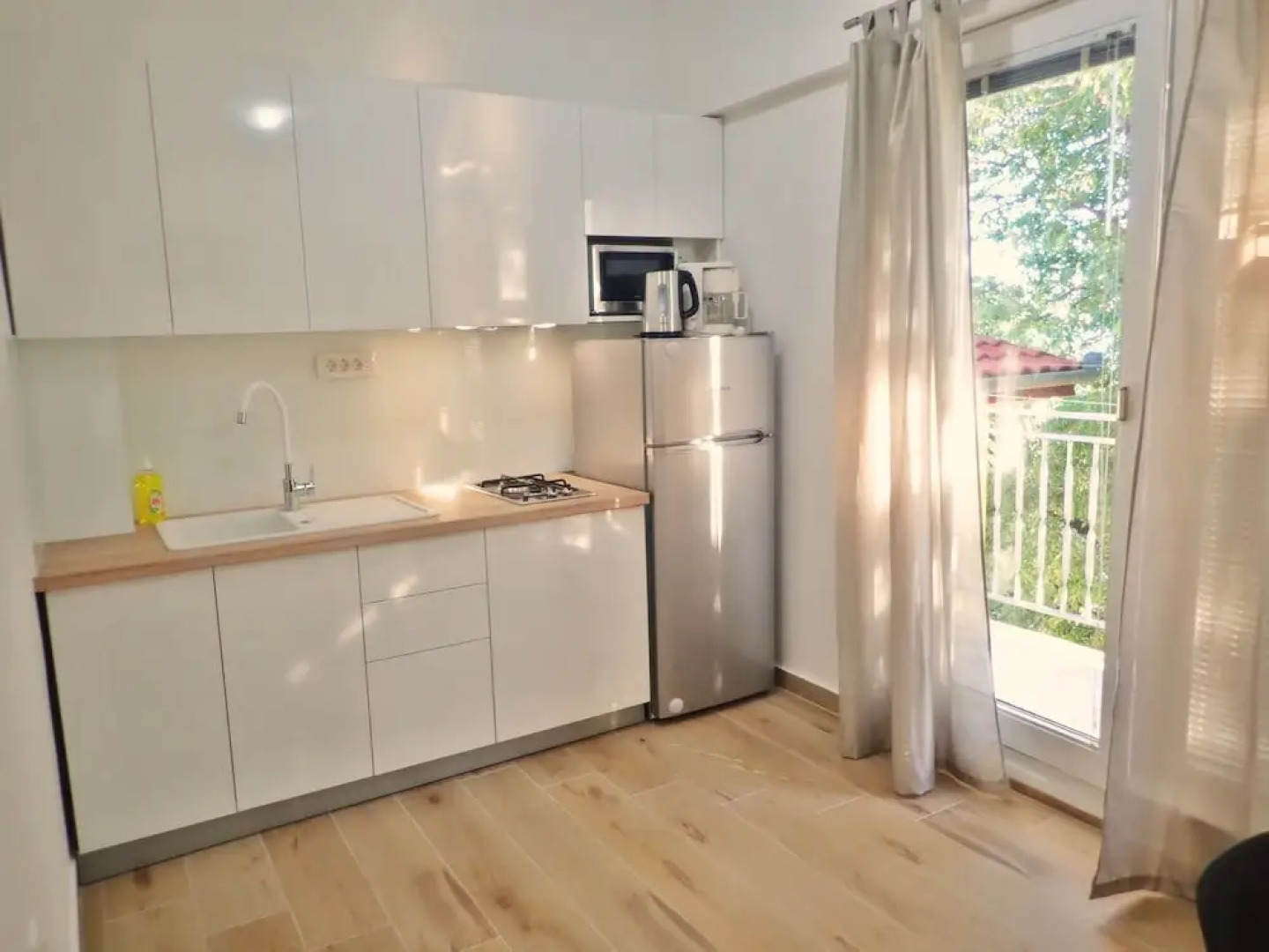 Apartments Danijel-in the Centre of Starigrad