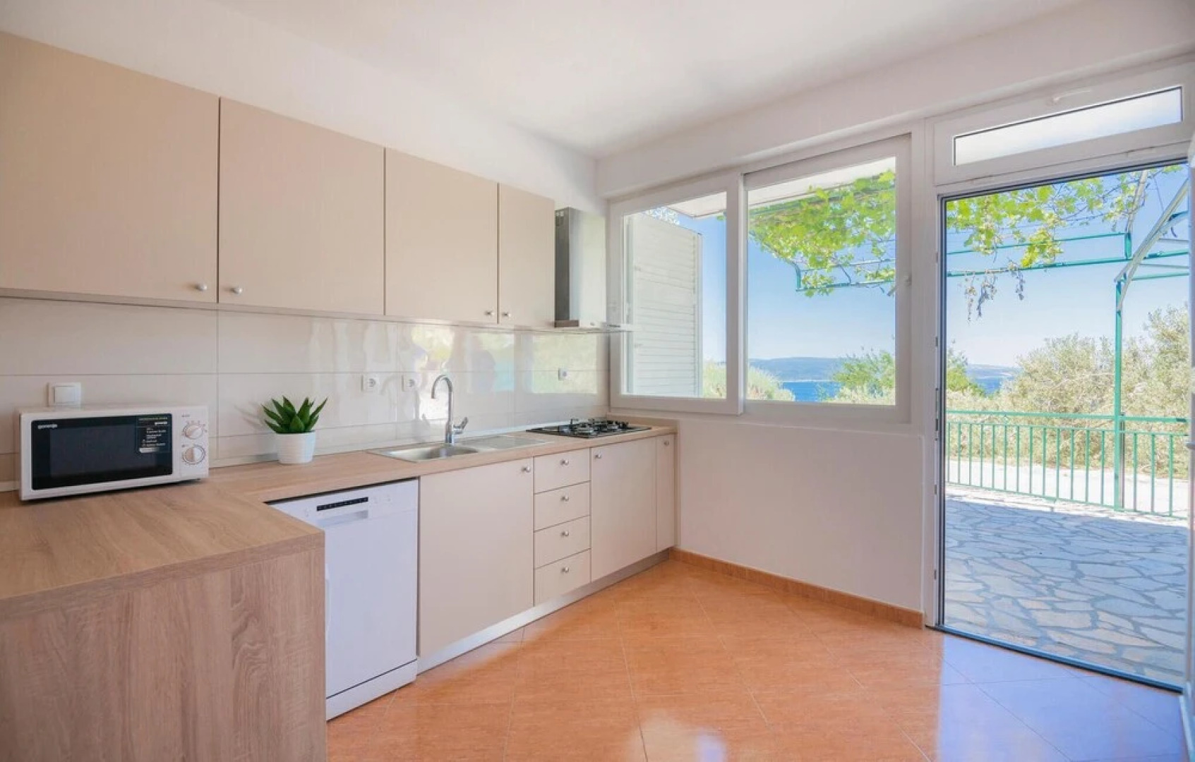 Stunning Home in Bast With Wifi and 1 Bedrooms