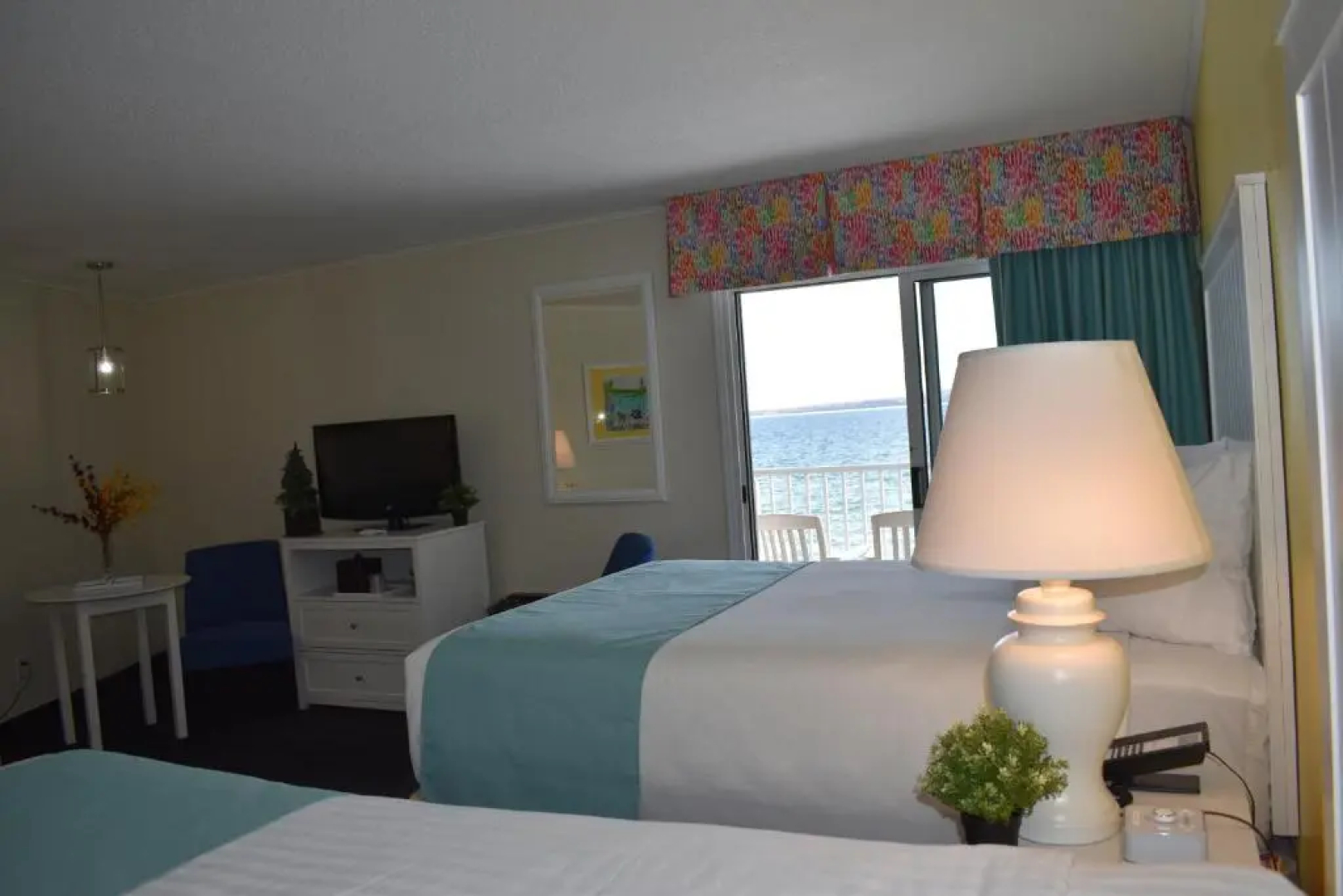Breakers Resort & Beach Bar