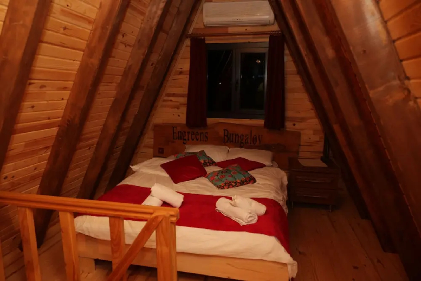 Engreens Suit Bungalov