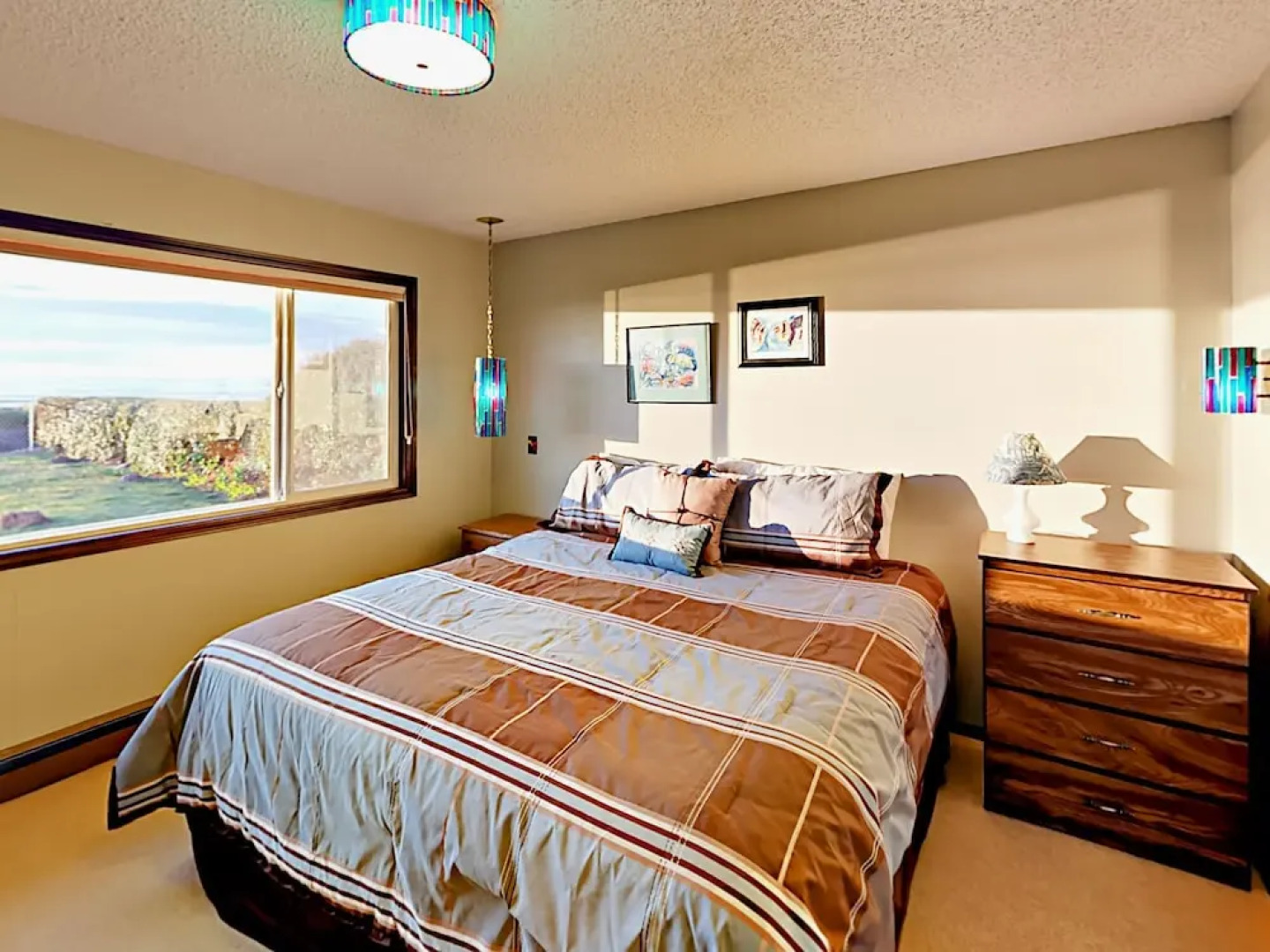 4612 SW Pacific Coast Hwy Home