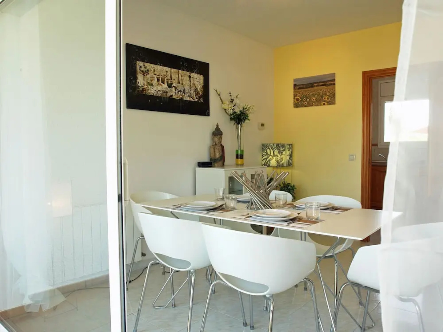 Delightful Villa in Vilacolum With Swimming Pool