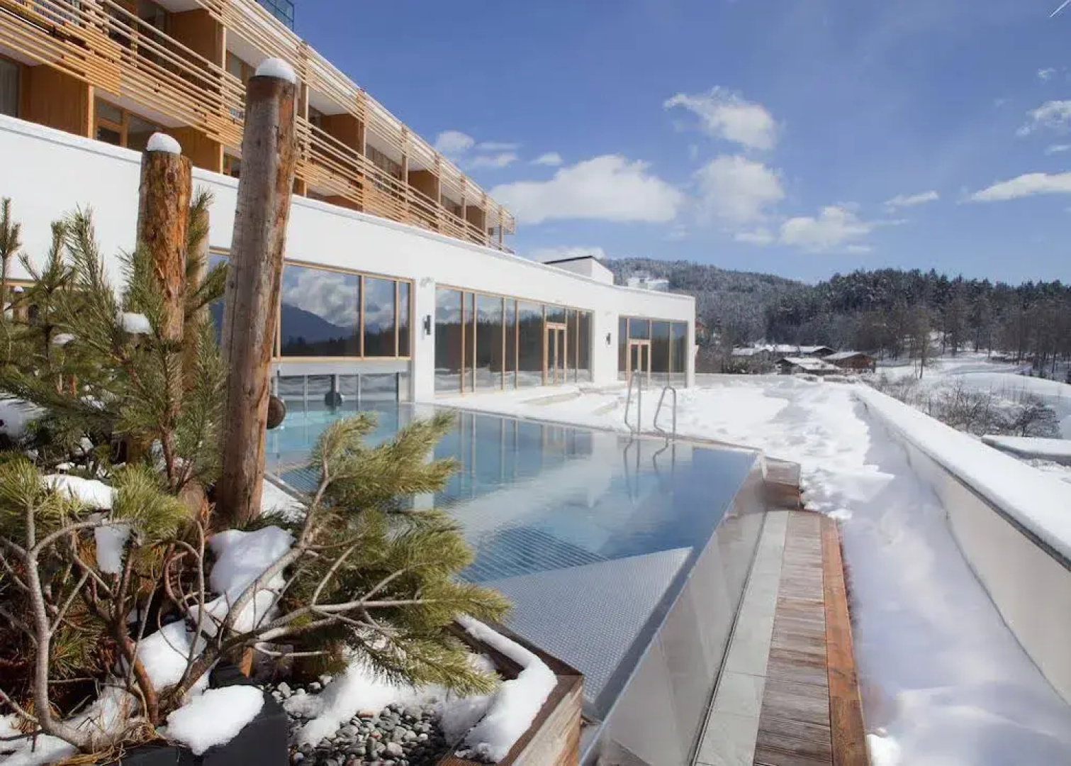 NIDUM - Casual Luxury Hotel