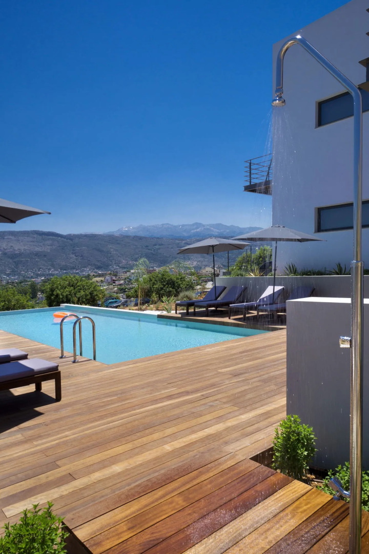 Seametry Luxury Living Apartments Adults Only