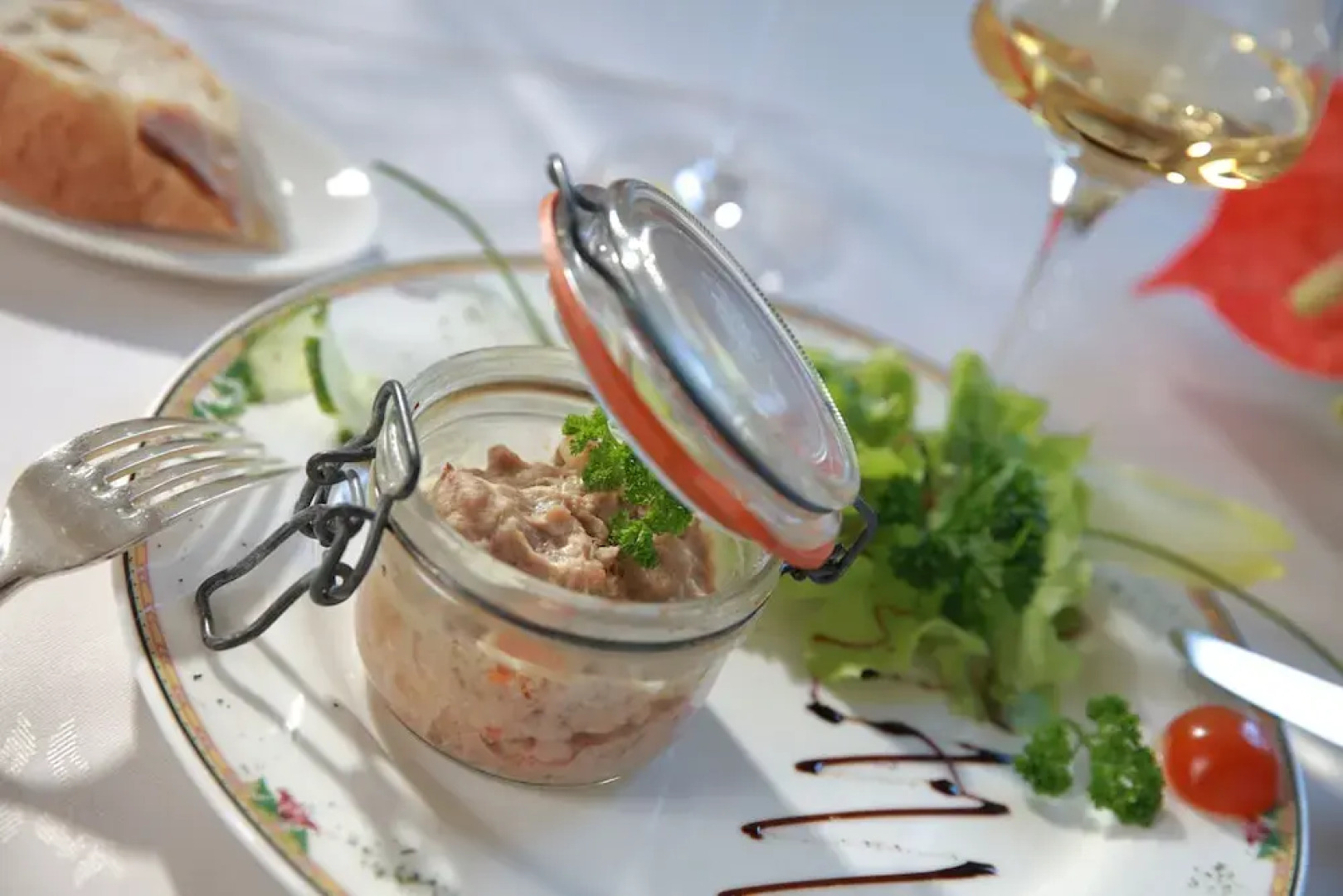 Logis Hôtel & Restaurant des Lacs