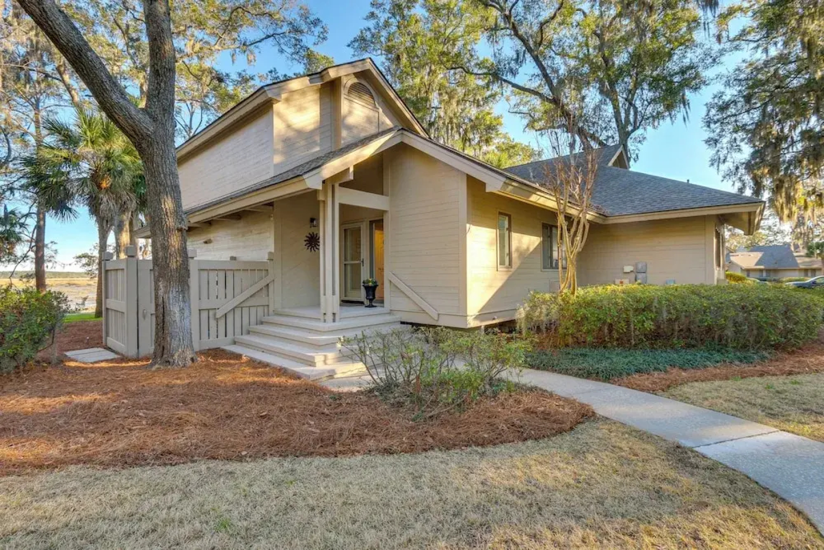 Waterfront Home on Dataw Island: Golf & Amenities!