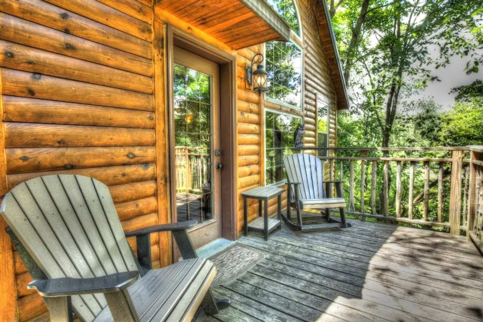 Pine Cove Lodging