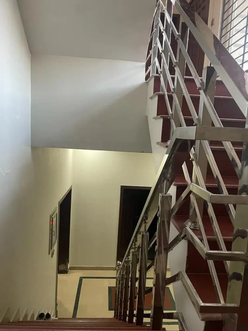 Warraich Villa gt Raod Gujrat Entire