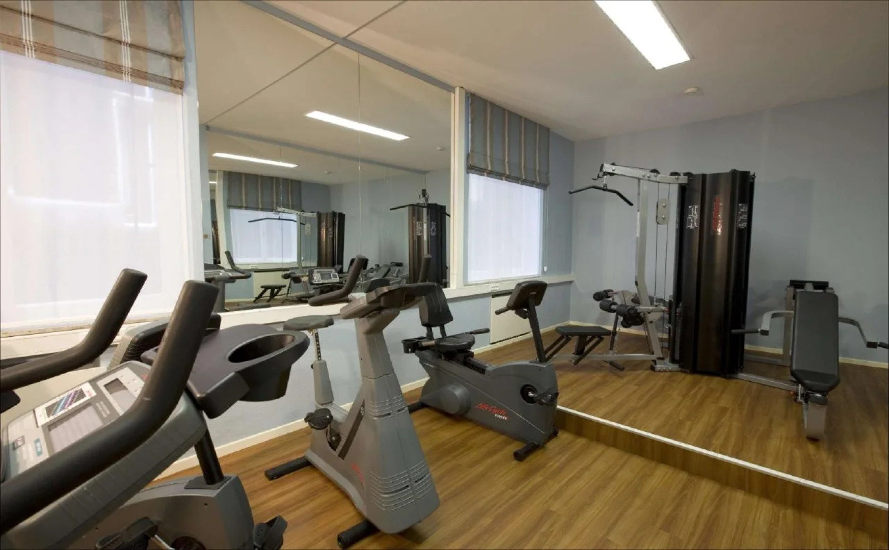 Отель Metropole