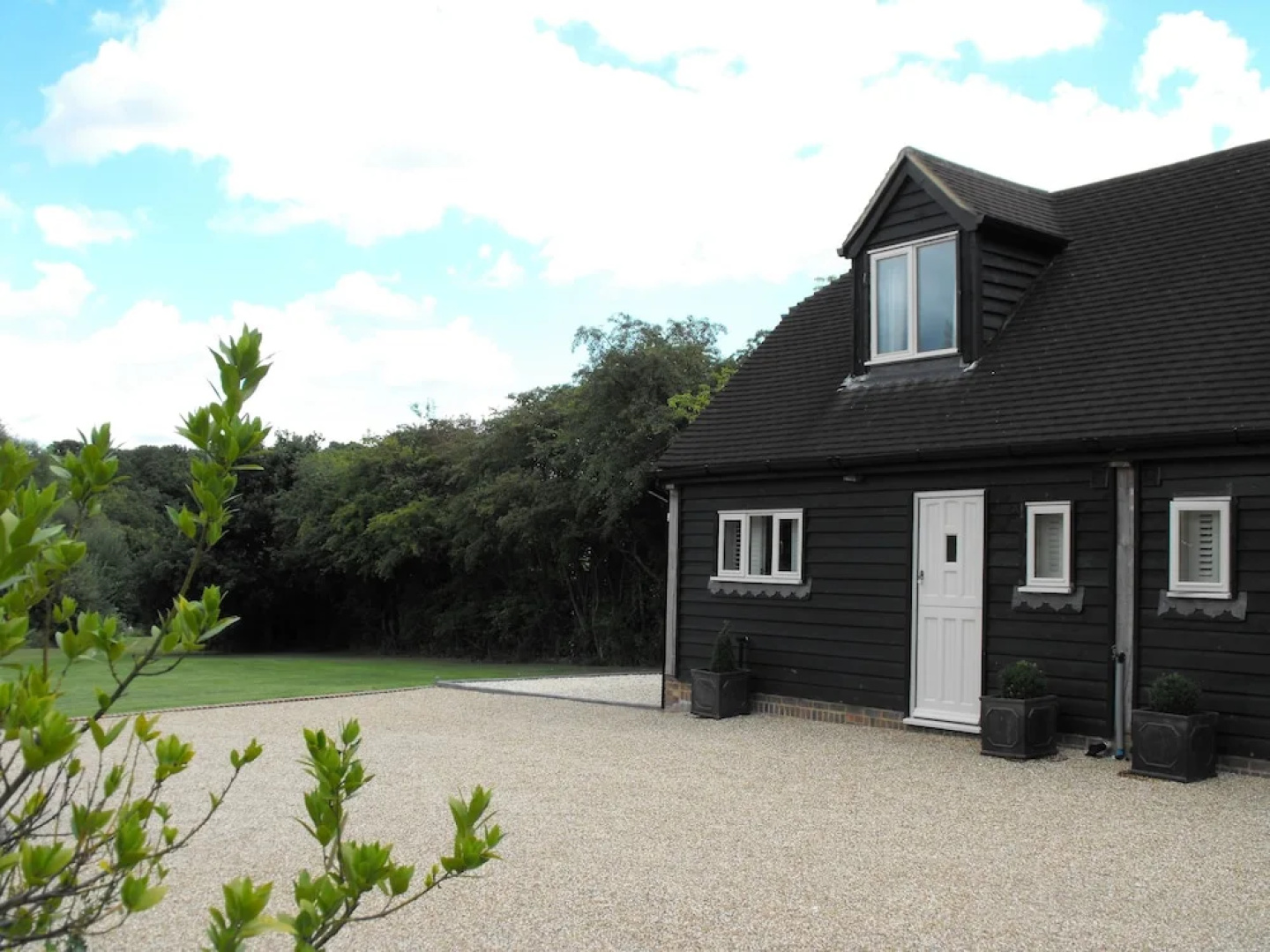 Lovely 1-bed Cottage in Rural Cowbeech Hailsham