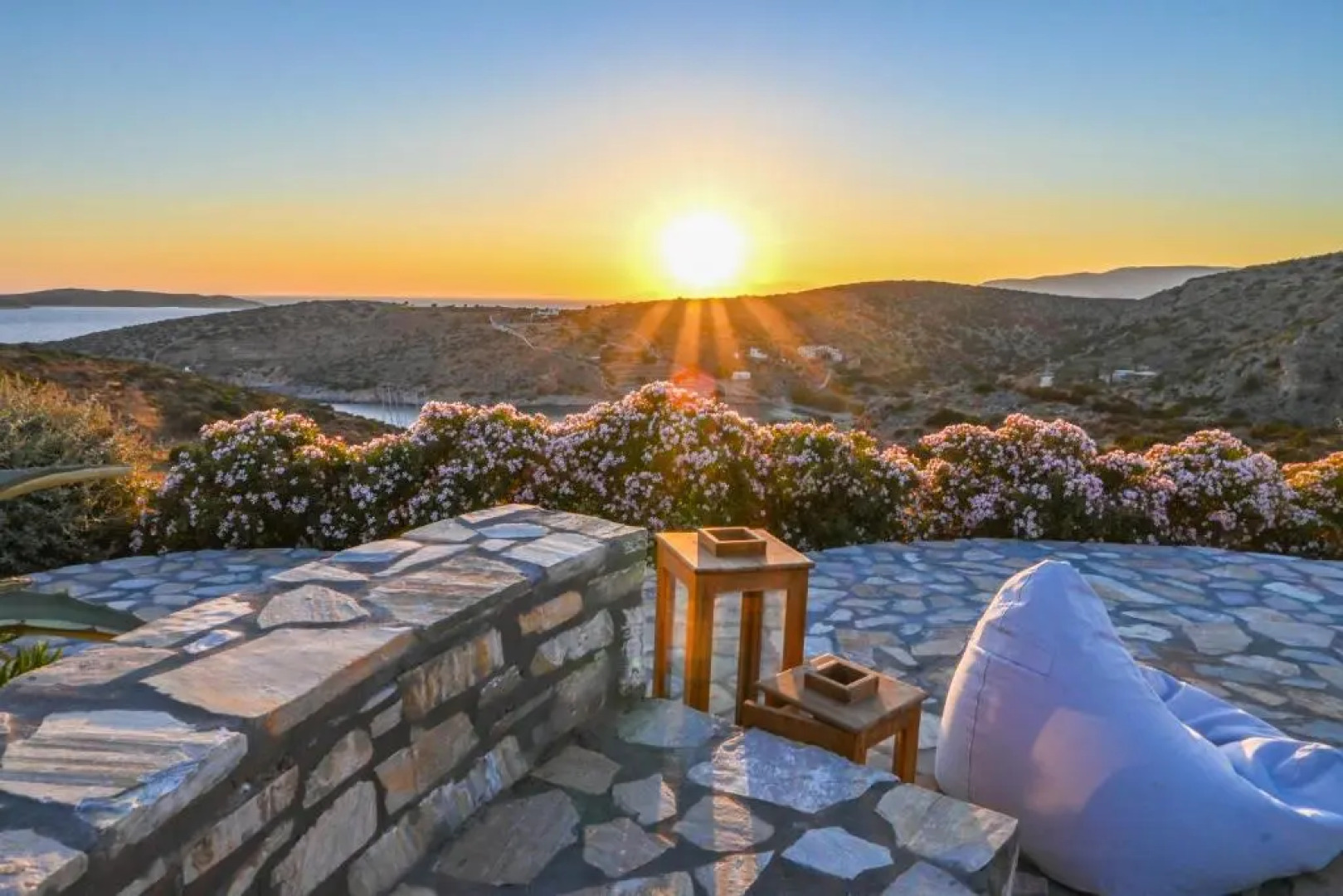 Schinoza Luxury Suites