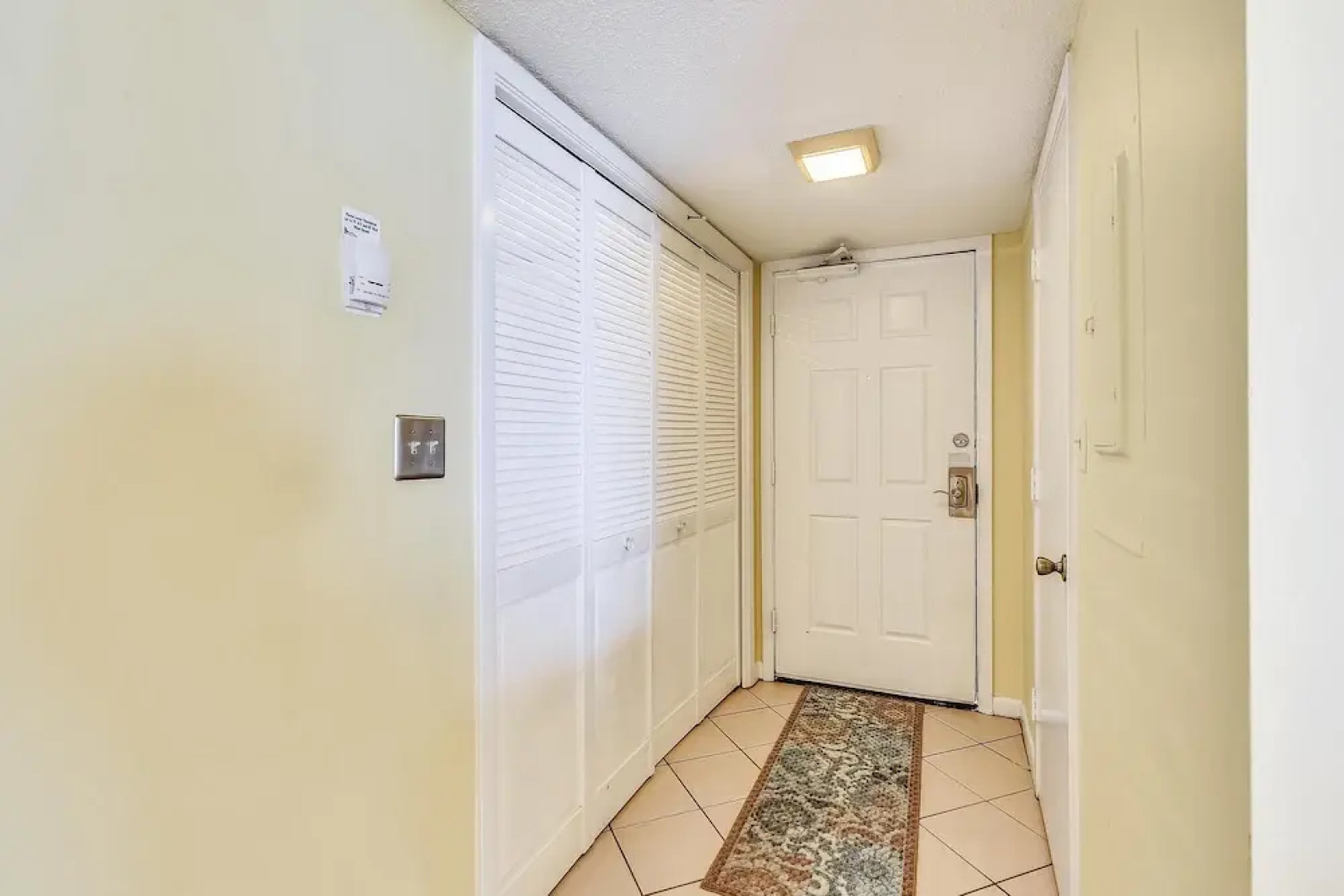 Summerhouse by Book That Condo