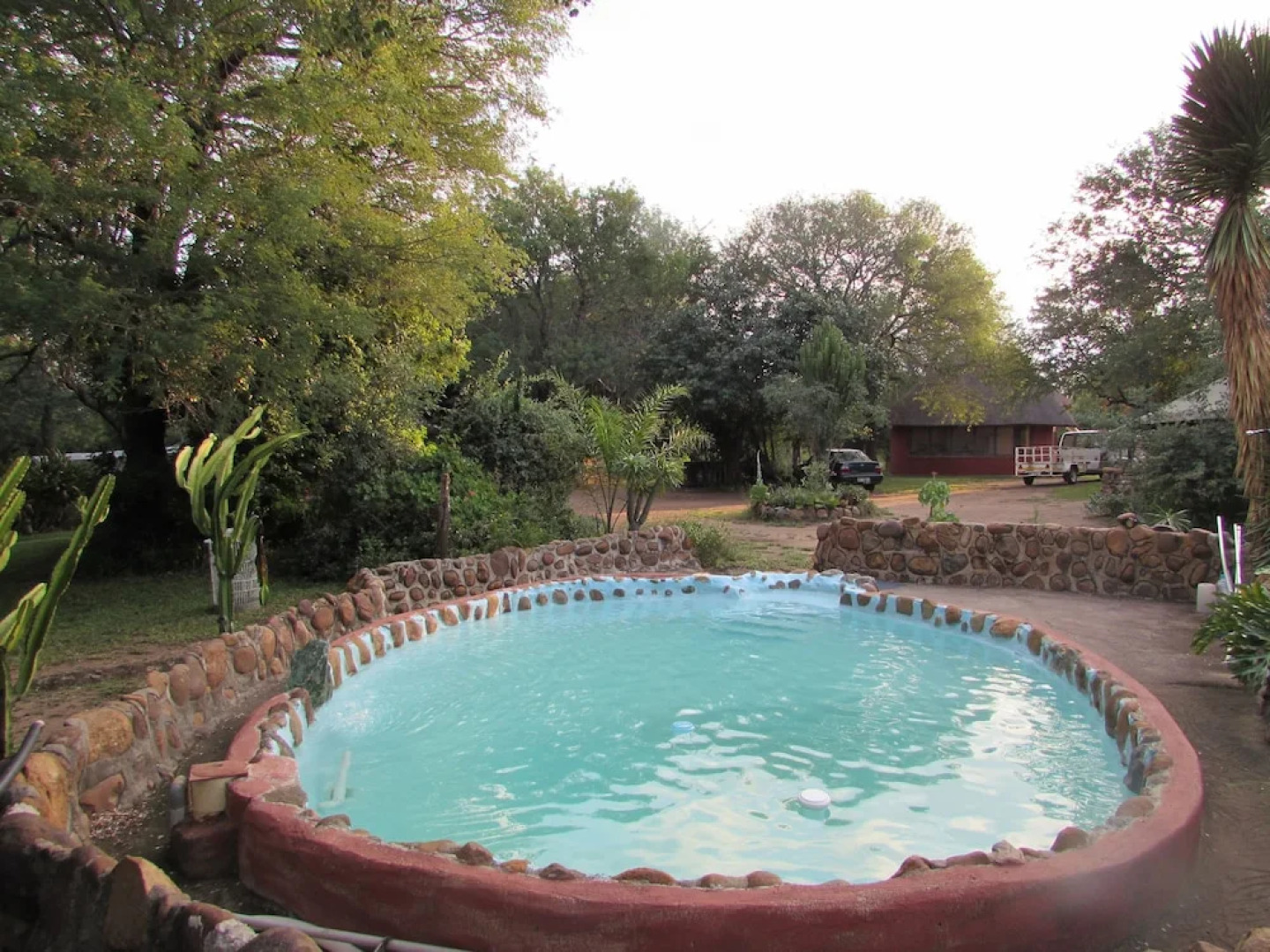 Amanzimlotzi Riverside Bush Camp