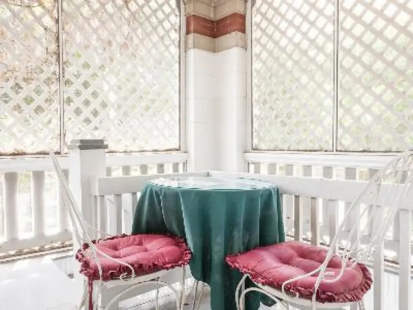 Herlong Mansion Bed & Breakfast