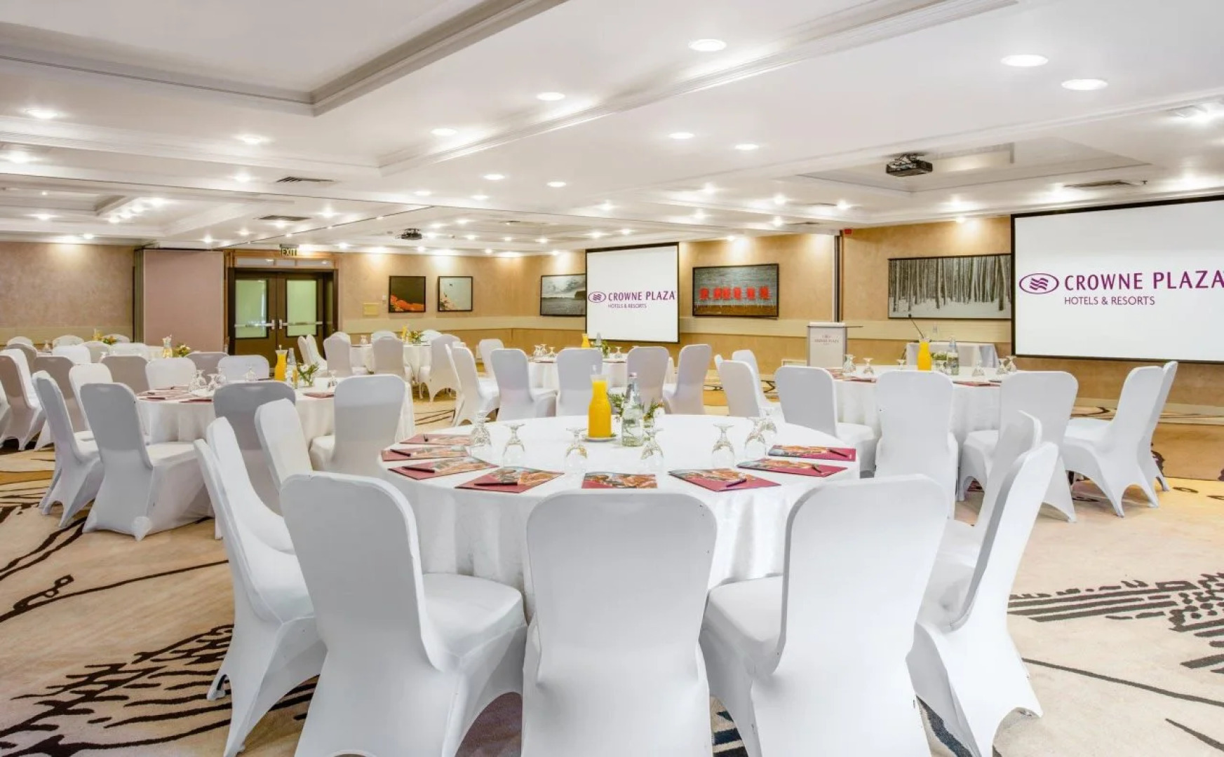 Crowne Plaza Tel Aviv Beach by IHG