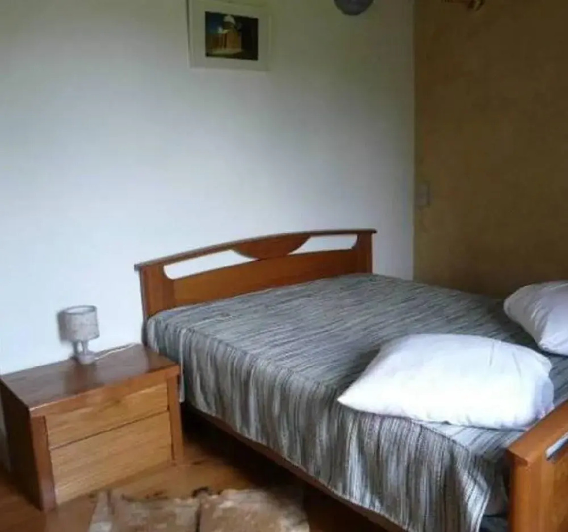 House with 3 Bedrooms in Chasteaux, with Enclosed Garden