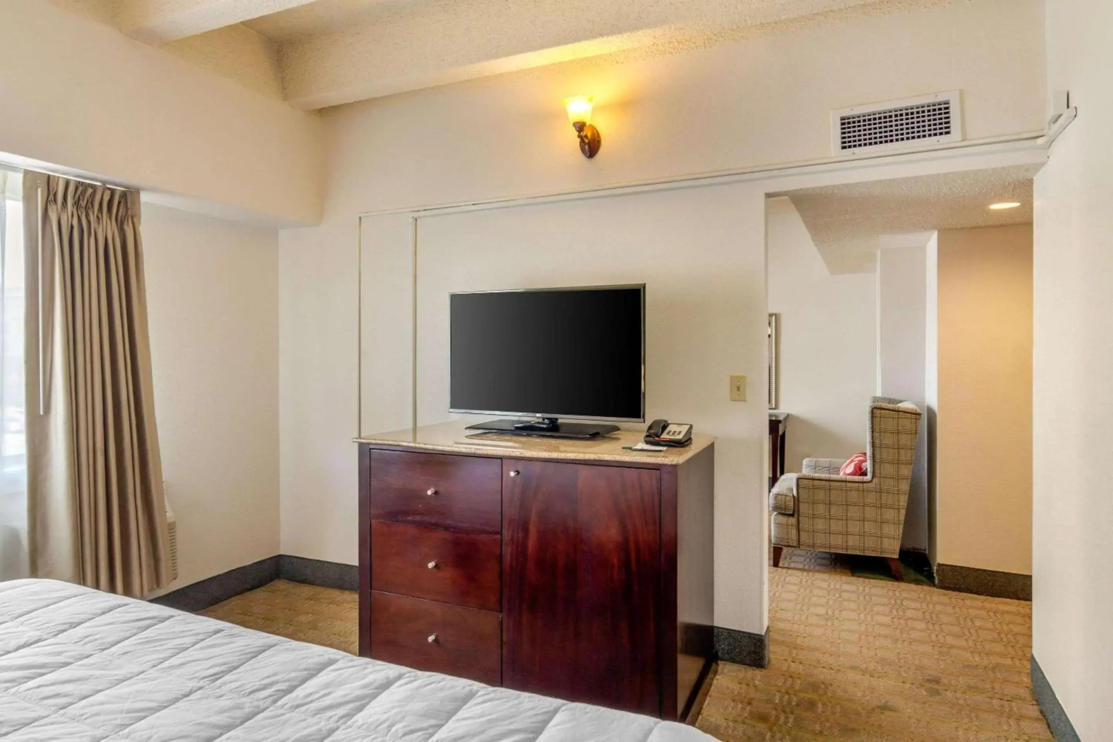 Отель Quality Inn Denver Downtown