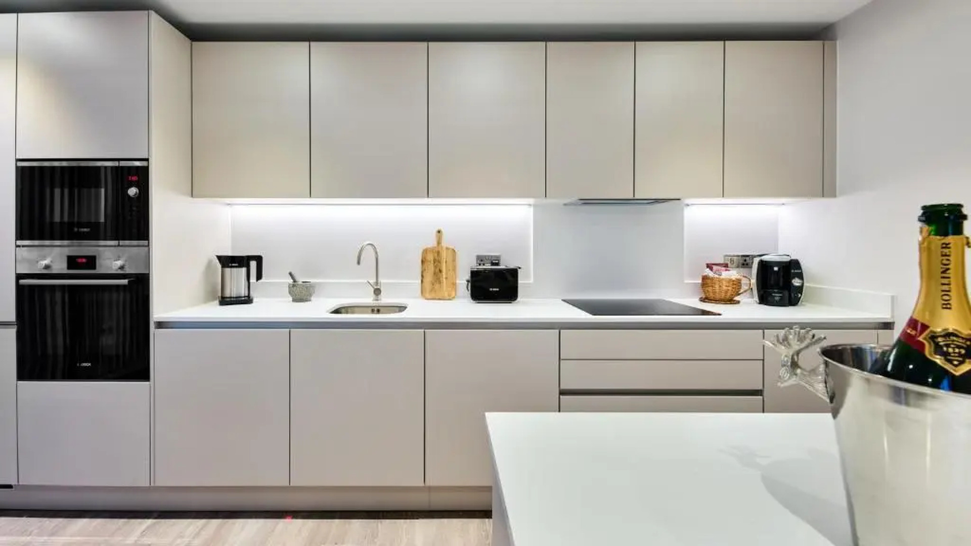 Luxury 3 Bed Penthouse Sea & Golf View, Brand New