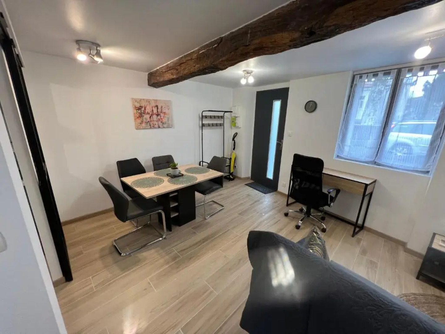Tres Joli Loft de 40 M2 Idealement Situe