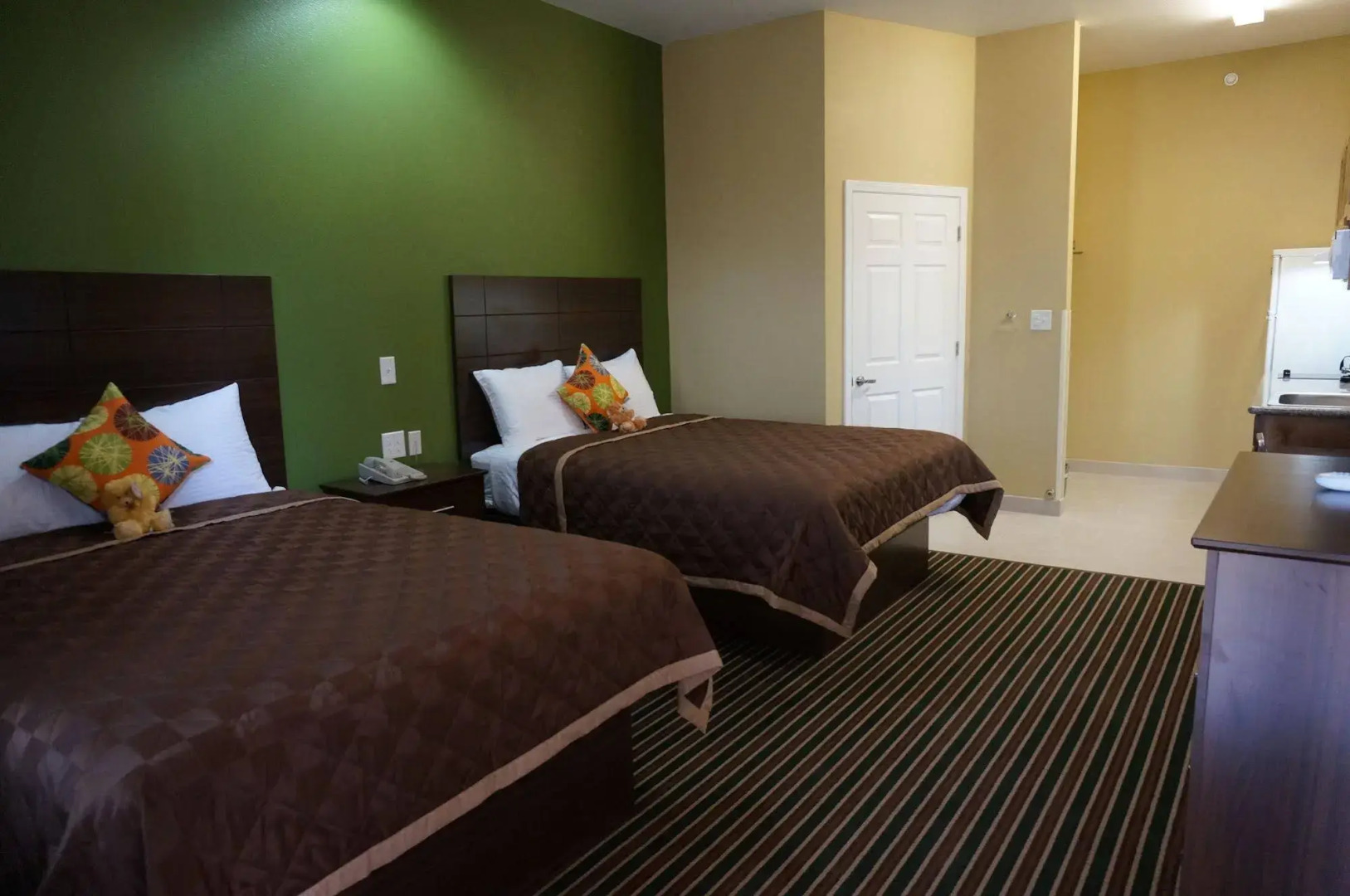 Texas Bungalows Hotel & Hotel Que at Lakeline Austin Cedar Park