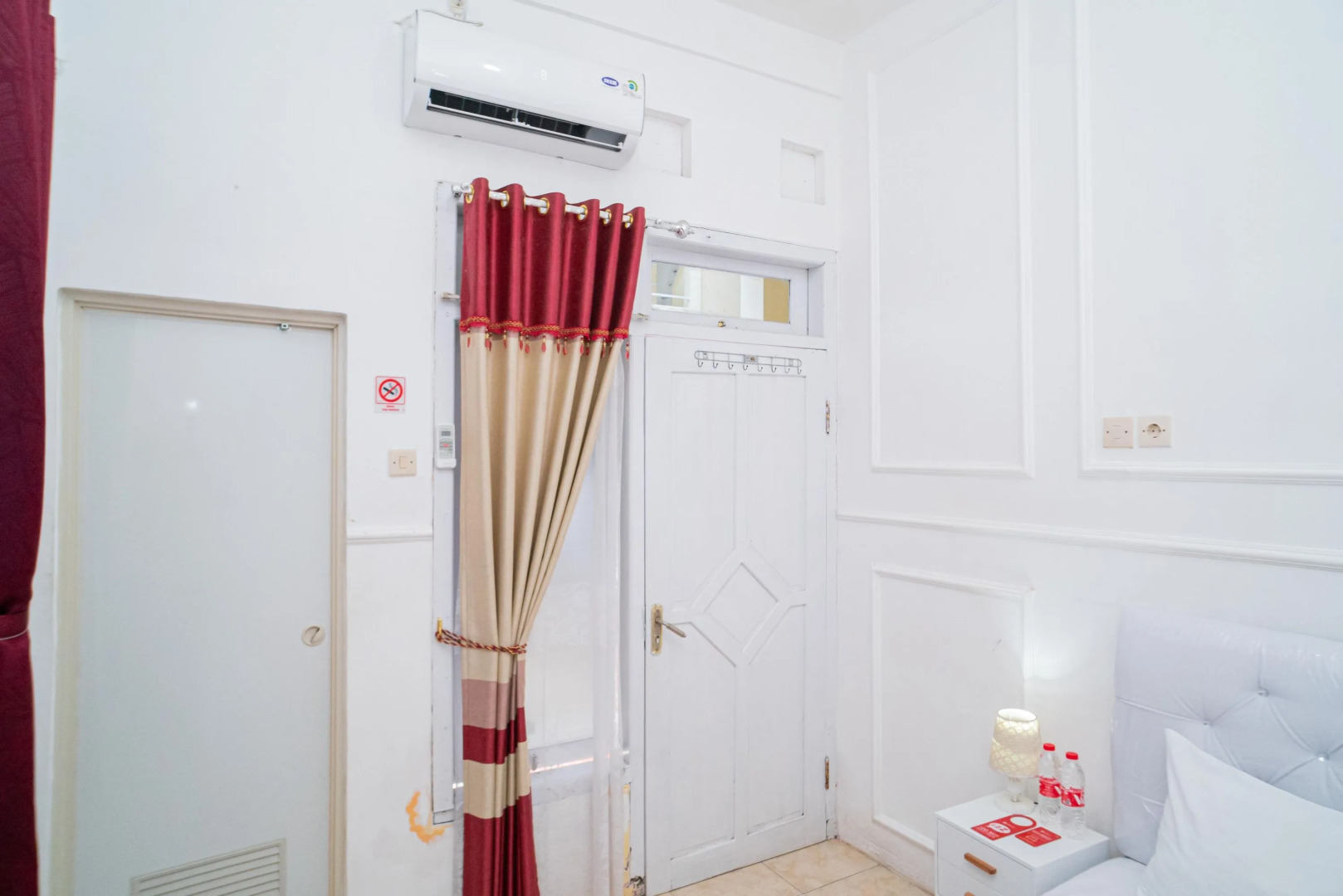 RedDoorz Syariah @ Aura Homestay