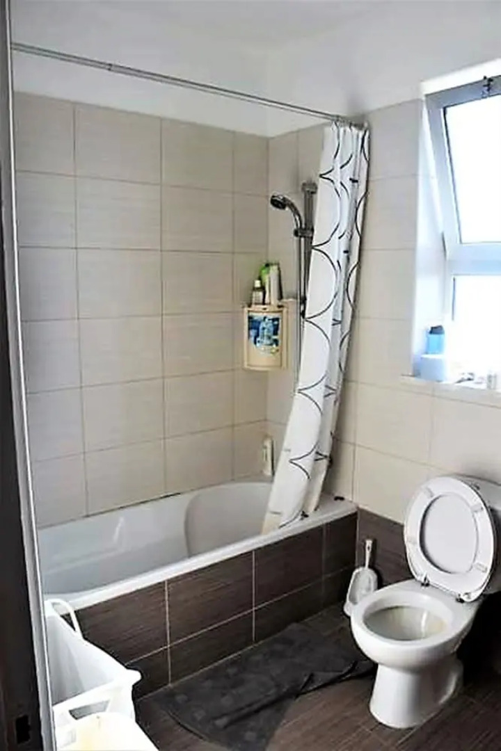 Purple Apple Apartments