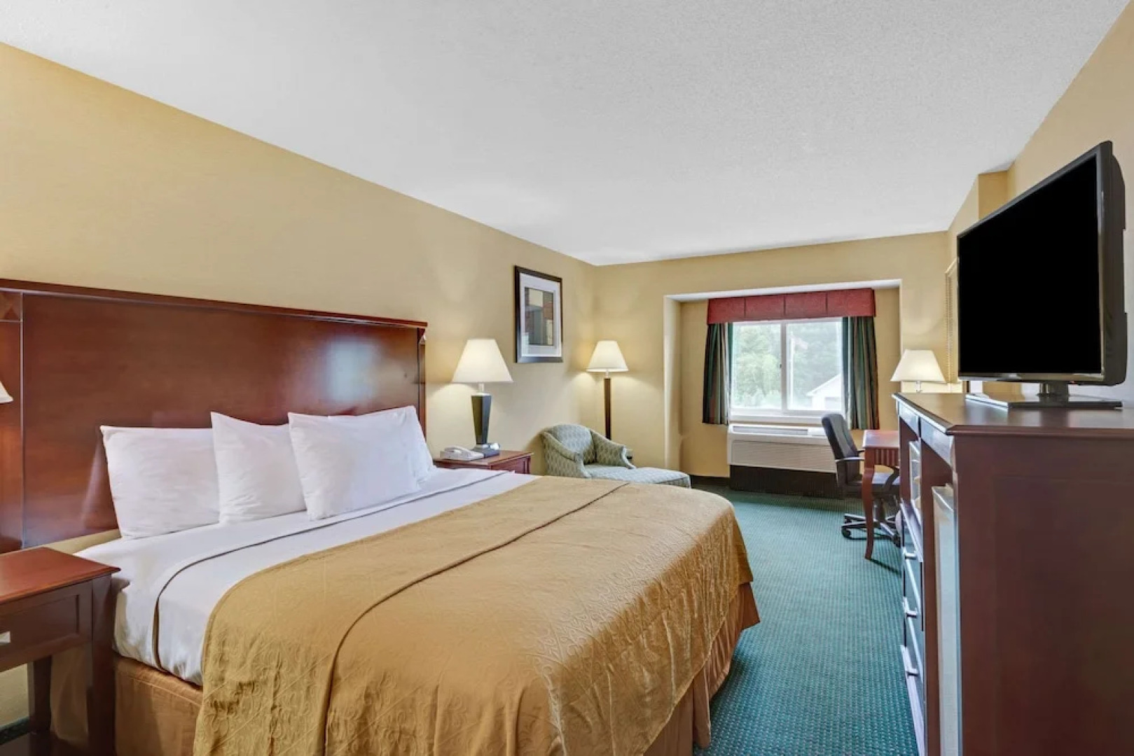 Ramada Kittery