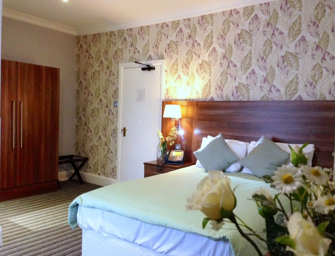 Ely House Hotel