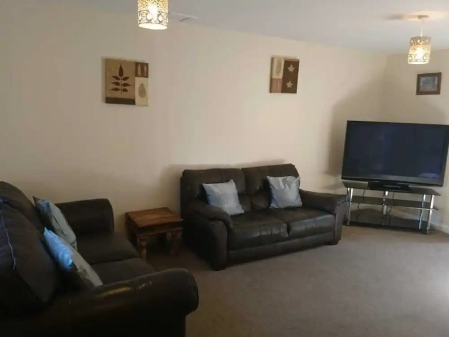 Parkers Farm Cottages and Caravans