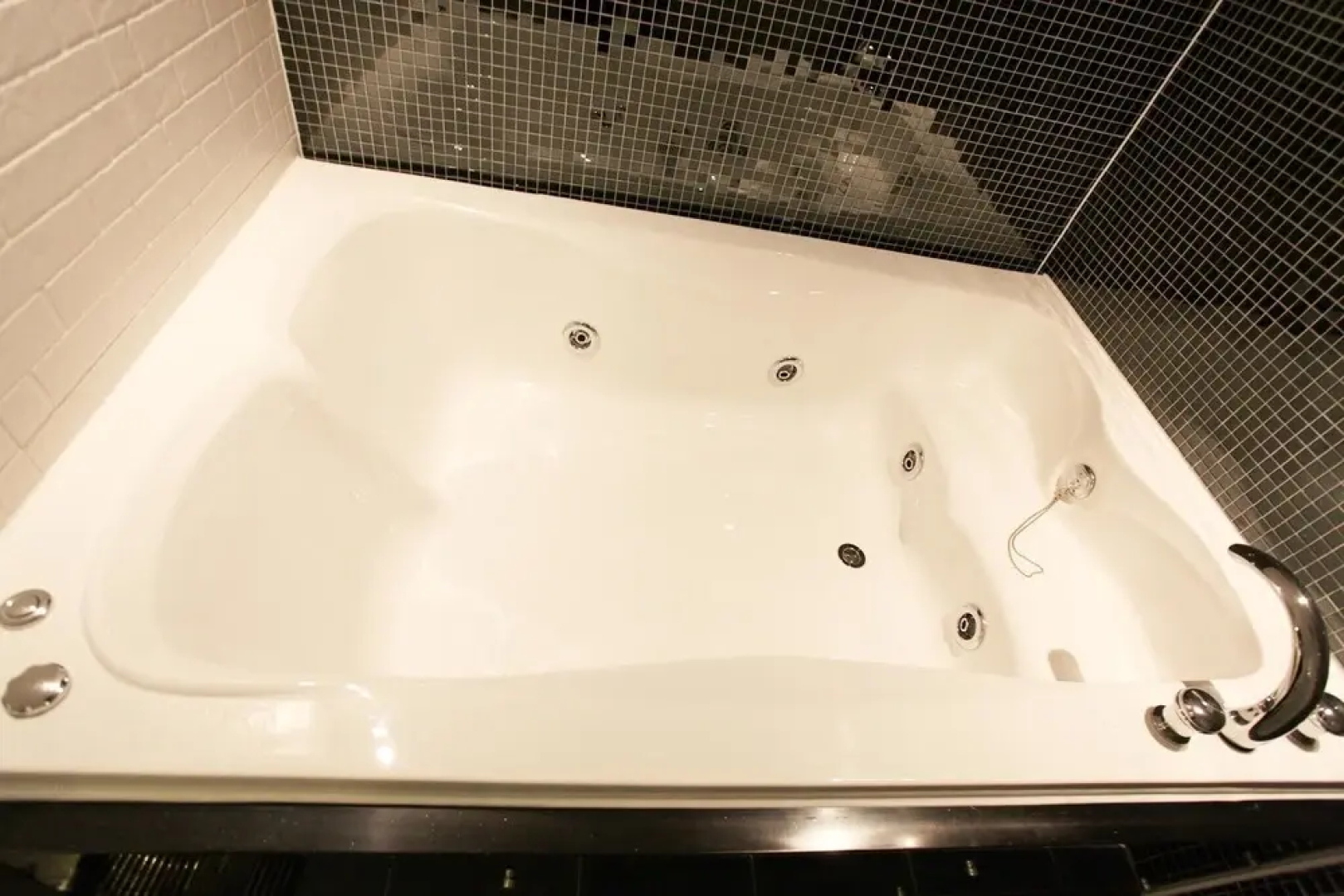 Hotel Lush