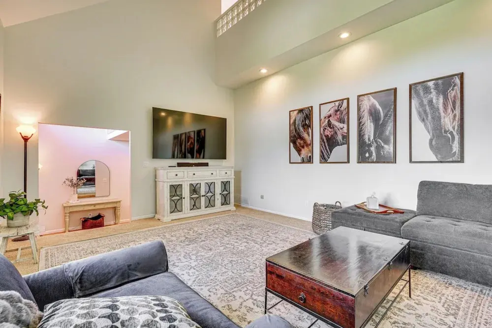 Hot Tub & Mtn Views: Charming Utah Canyon Retreat