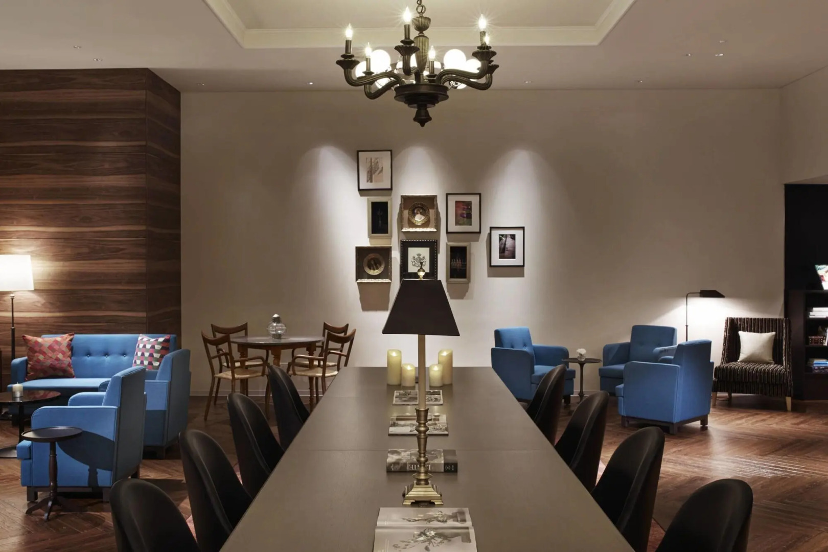 Отель Courtyard by Marriott Tokyo Station